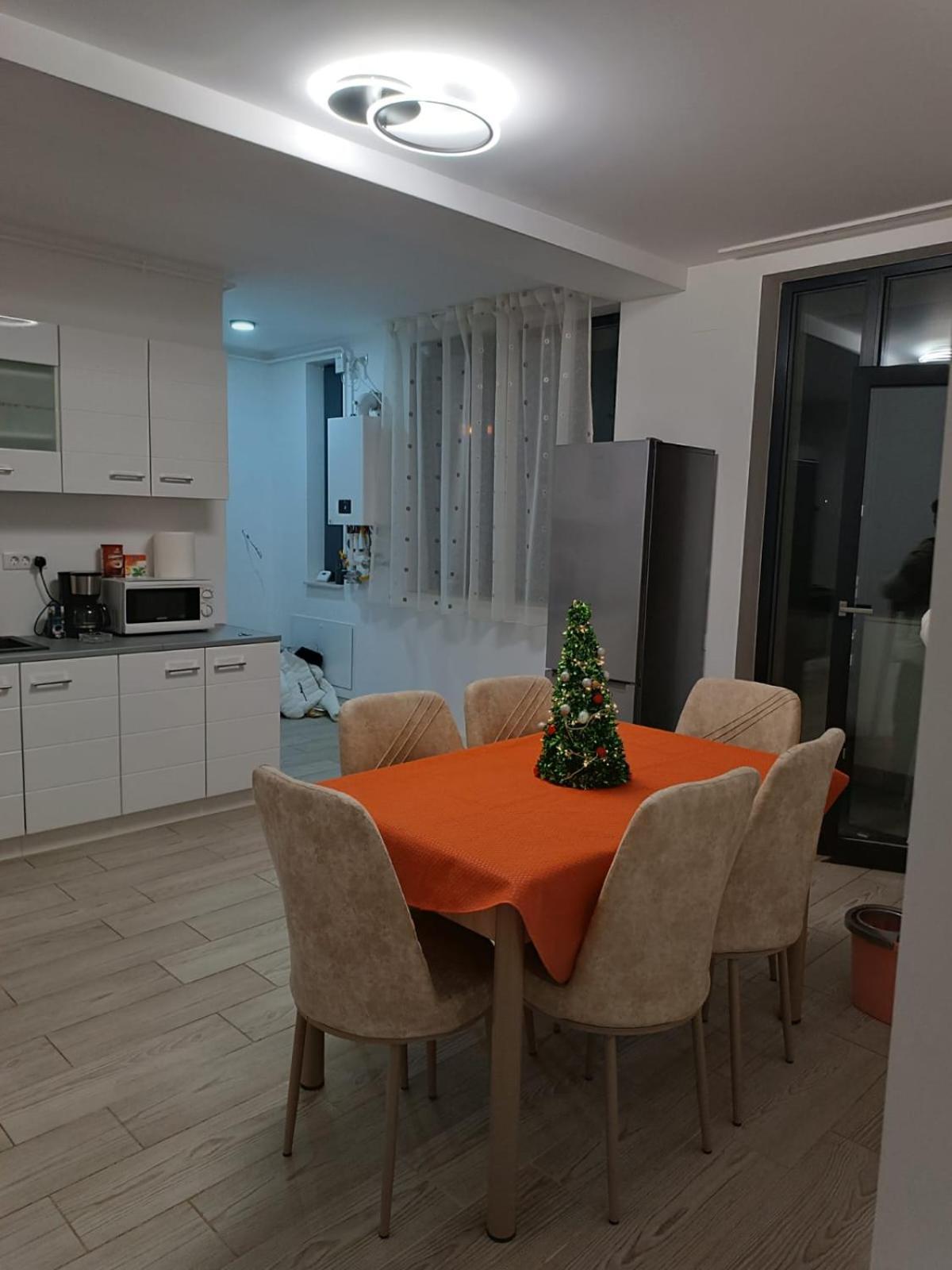 Apartament 2 Camere, Bloc Nou, Langa Promenada Moll, Capacitate 4 Persoane Craiova Bagian luar foto